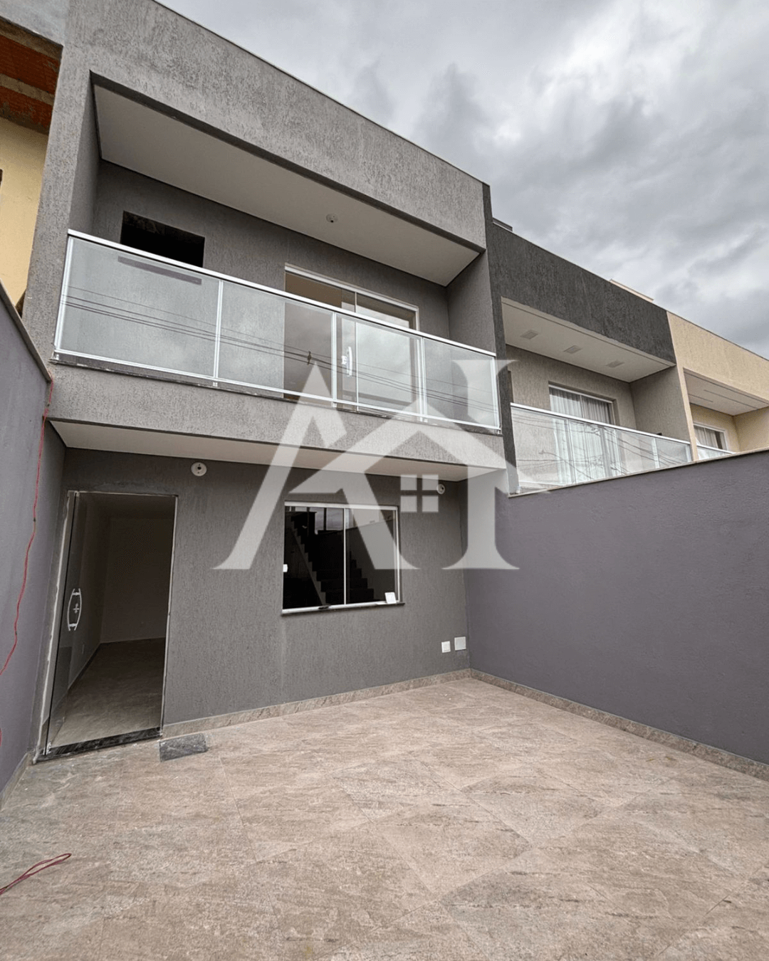 LINDA CASA À VENDA | Imóveis Azevedo