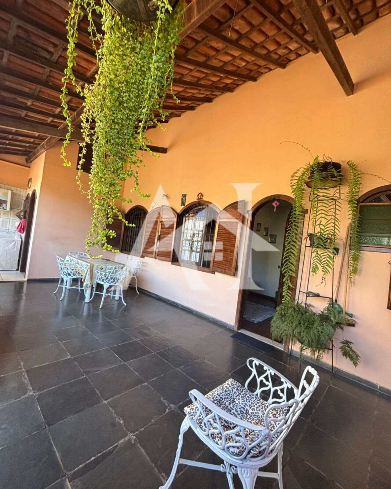 LINDA CASA À VENDA | Imóveis Azevedo